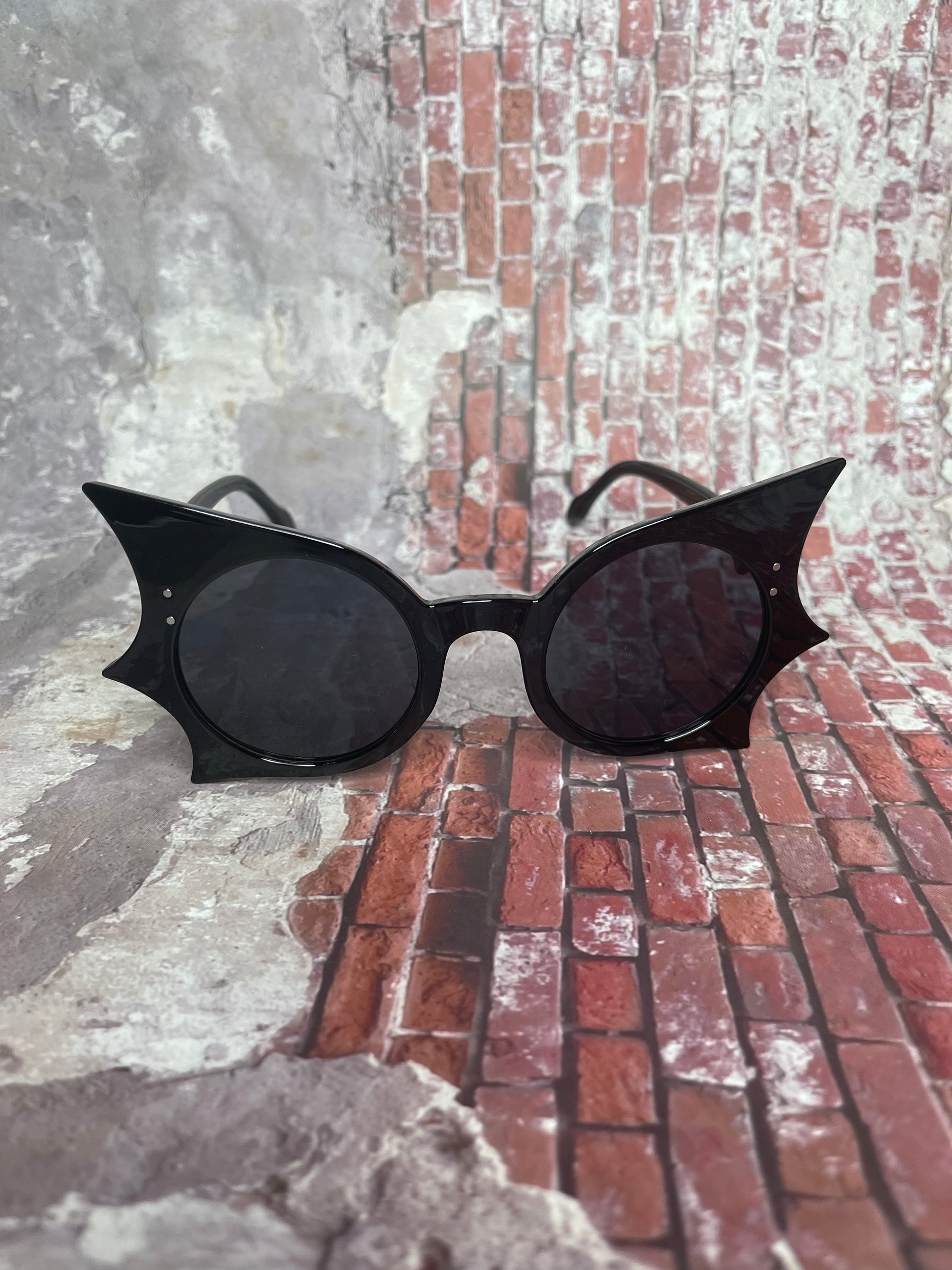 Big Black Bat Wing Sun Glasses Hip Crypt