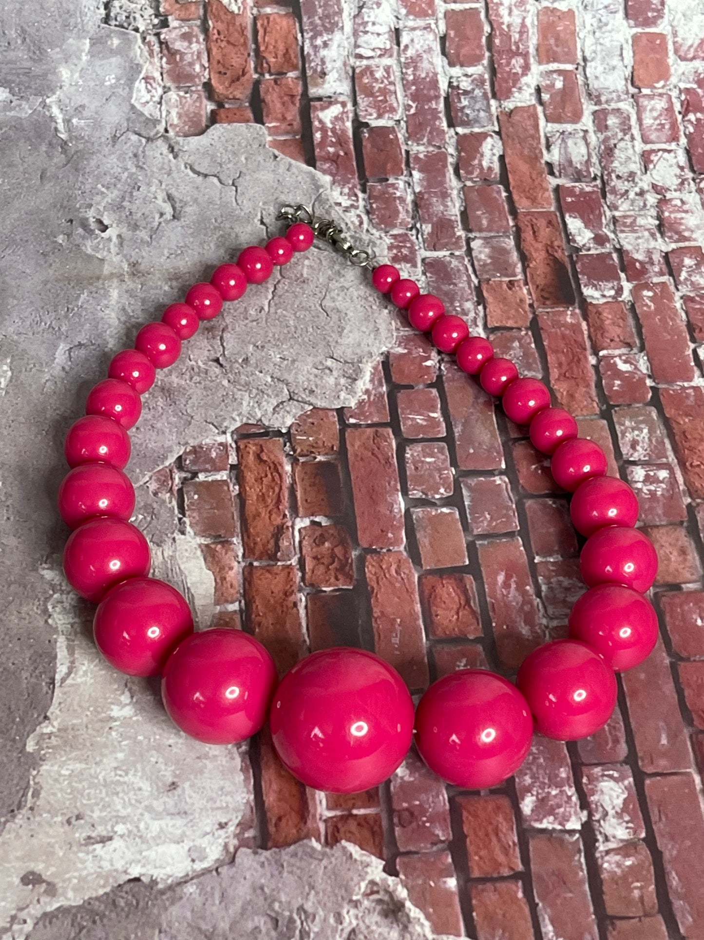 Vintage Fuchsia Graduated Large Bead Necklace